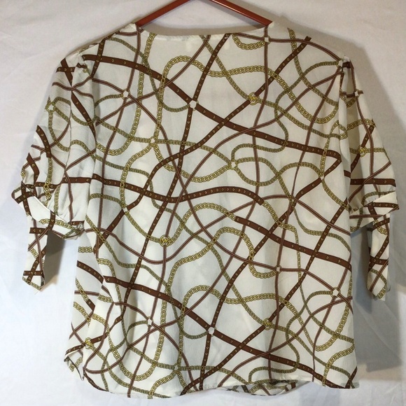 Michael Michael Kors wrap top women’s size medium ivory Chan print snap front - Picture 2 of 5